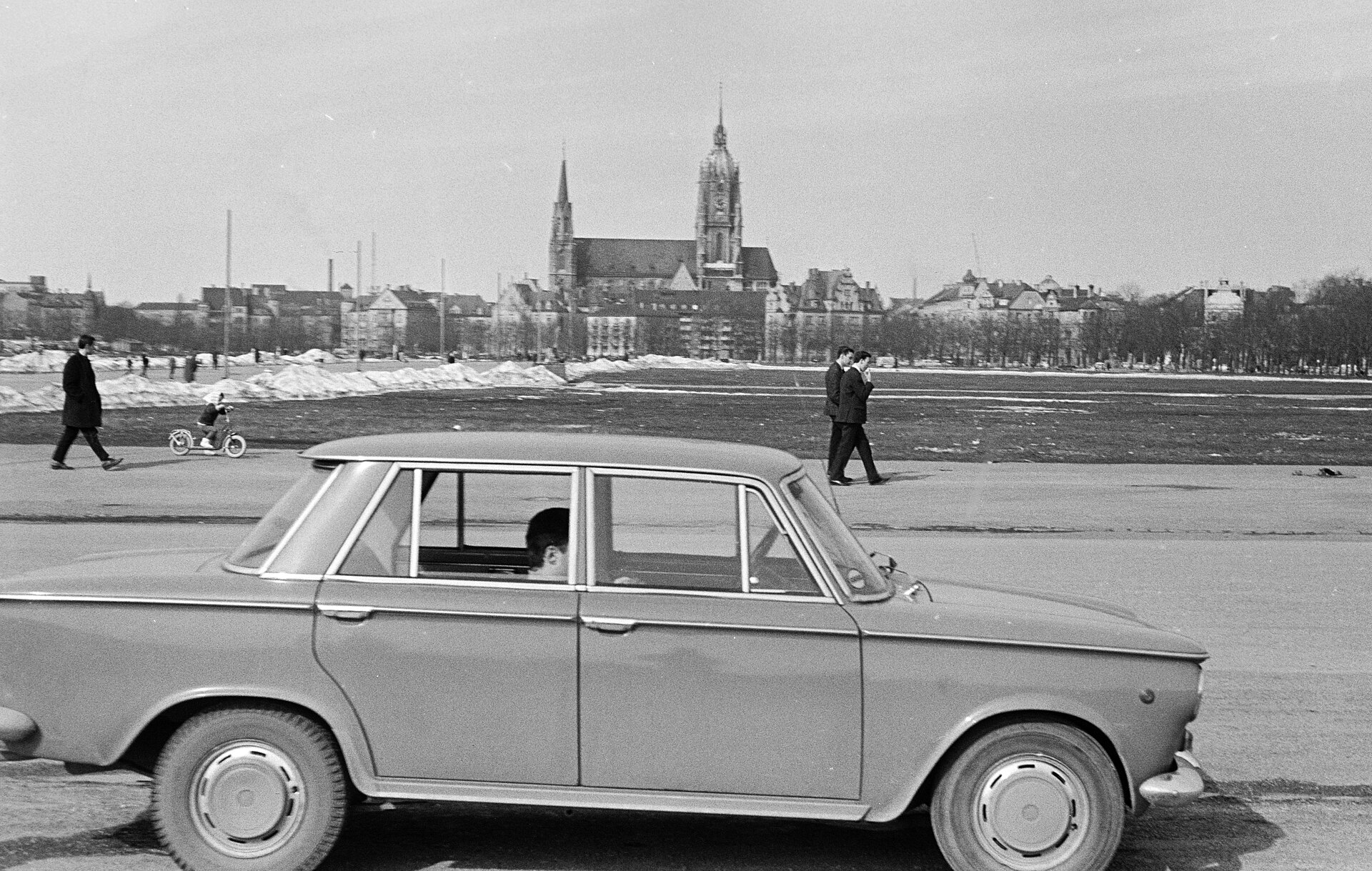 Theresienwiese & Bavaria Statue